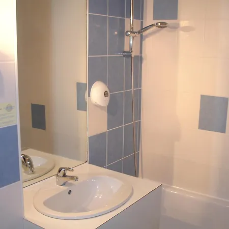 Hotel Agape Niort- Bessines
