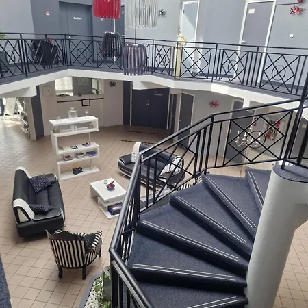 Agape Niort- 2* Bessines