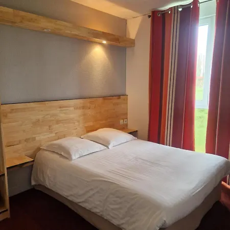 Agape Niort- 2*