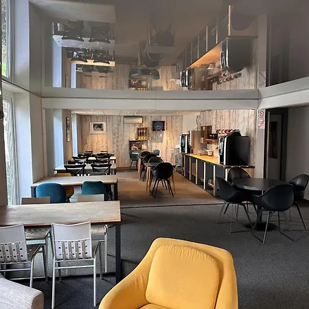 Hotel Agape Niort- 2*