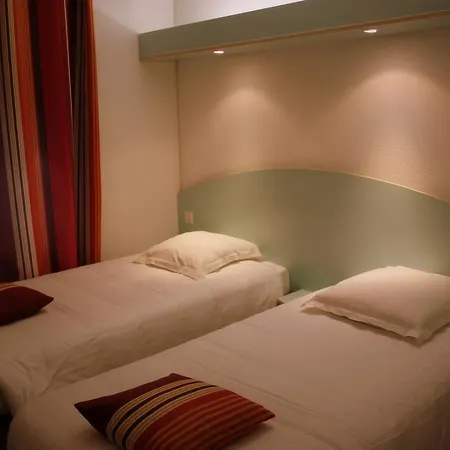 Hotel Agape Niort- 2*