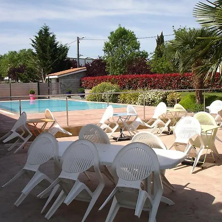 Agape Niort- Hotel Bessines