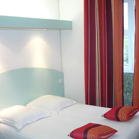 Hotel Agape Niort- Bessines
