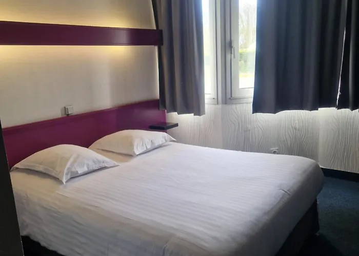 Agape Niort- Hotel
