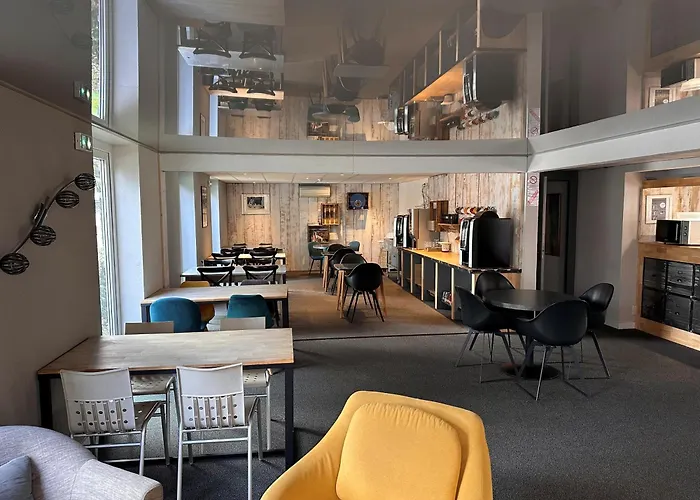 Hotel Agape Niort- 2*