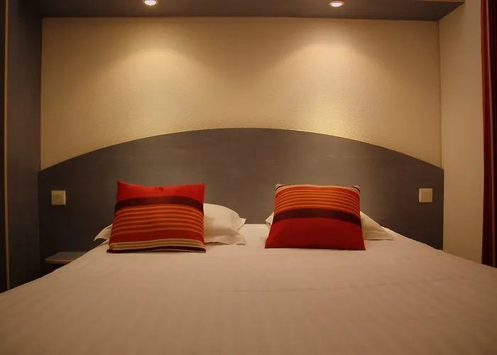 Agape Niort- Hotel 2*