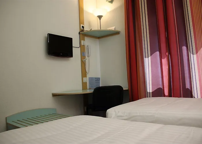 Hotel Agape Niort- 2*